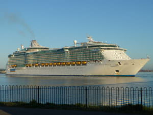 MS Independence of the Seas in Southampton