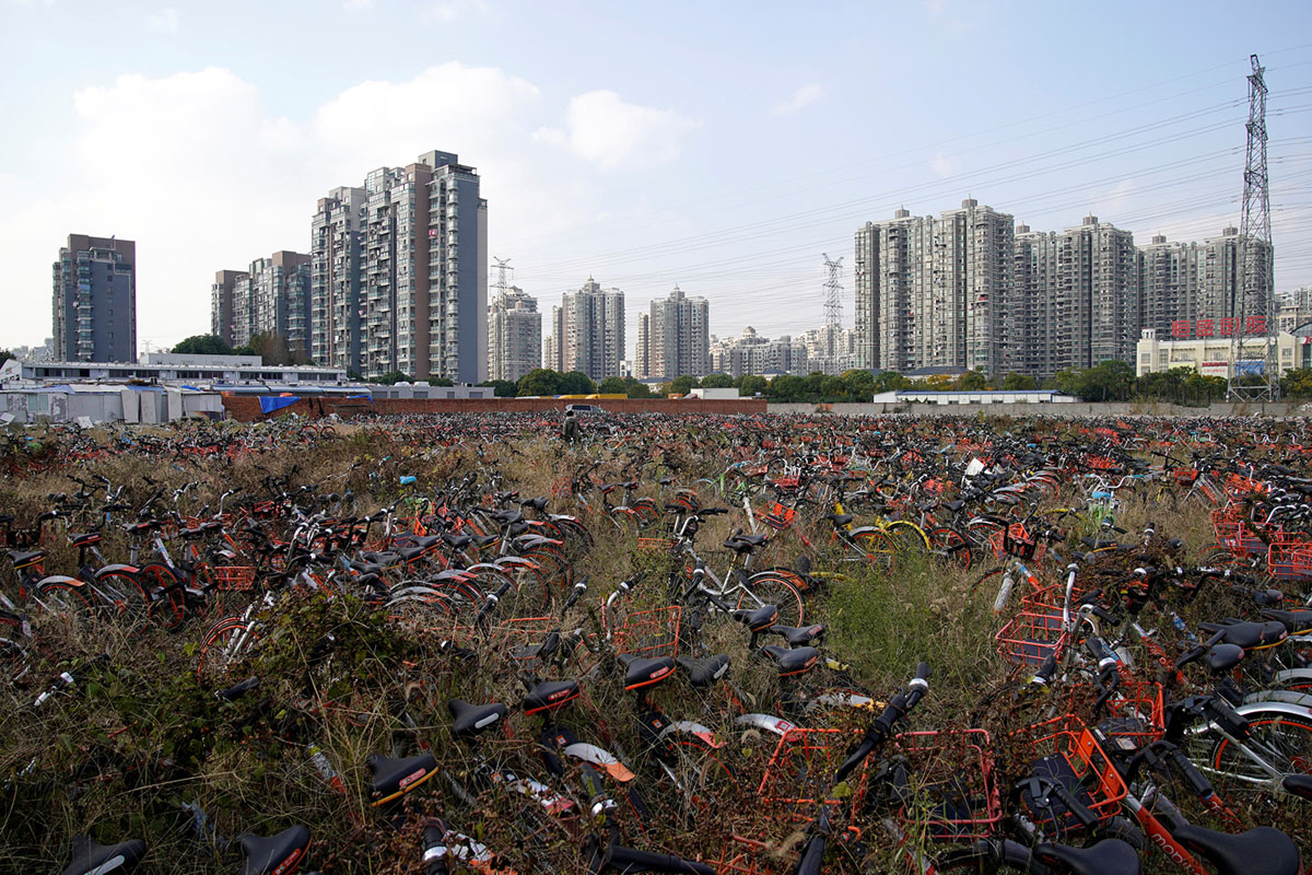 abandon bicyles in china 24