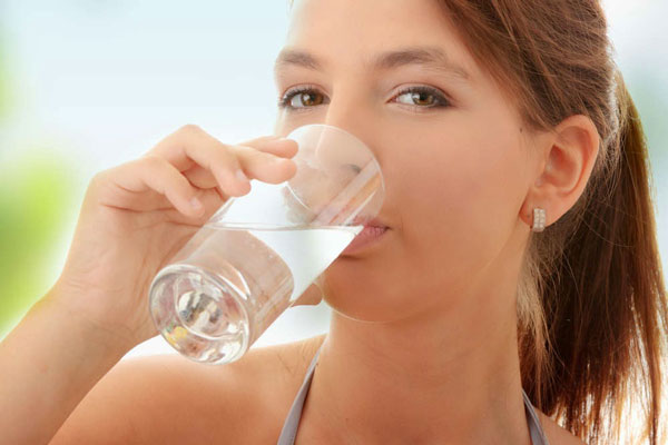 benefits of drinking more water every day 1